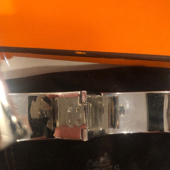 Authentic Hermès Clic Clac H Bracelet, Noir - Picture 3 of 7